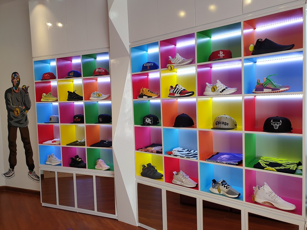 Top cửa hàng giày thể thao adidas. nike chính hãng ở Bình Thuận tp Phan Thiết đến Kingshoes sneaker tp. HCM