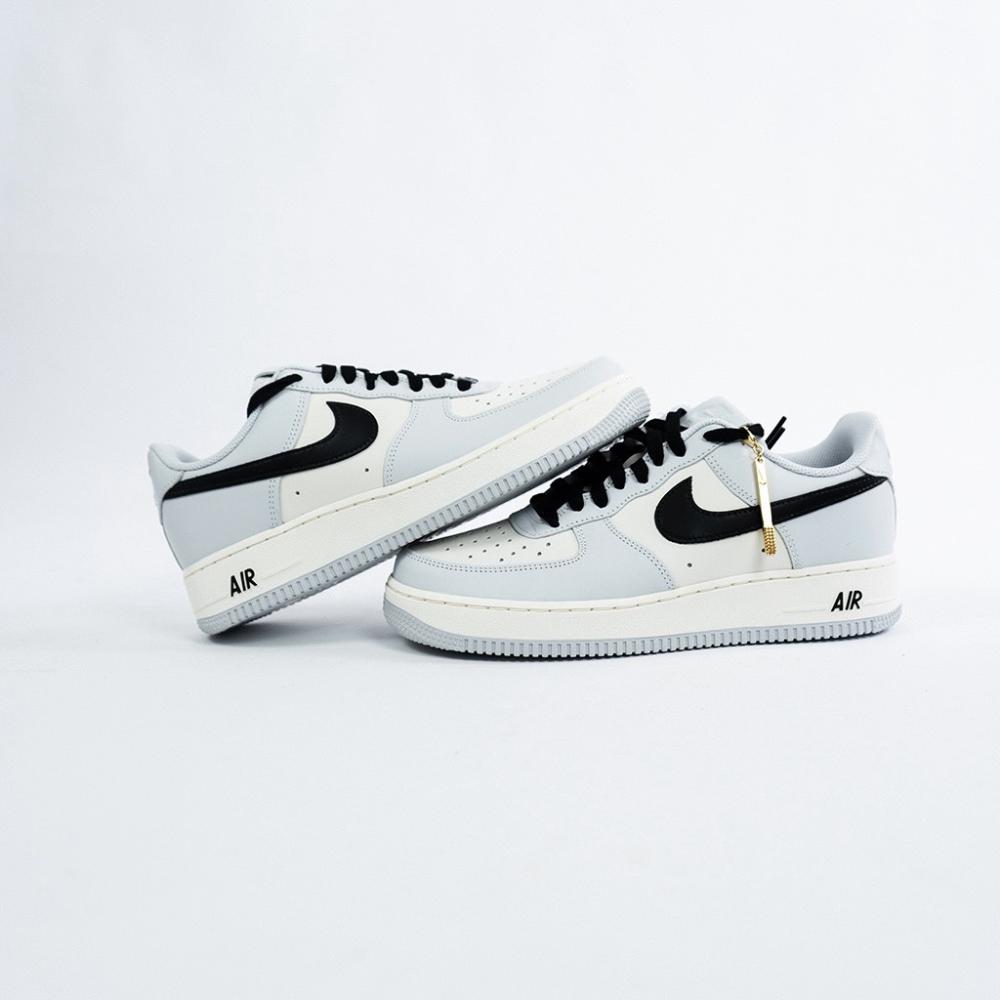 Mua giày sneaker nike air force 1 by you ở đâu? Top 10 store uy tín đến King Shoes