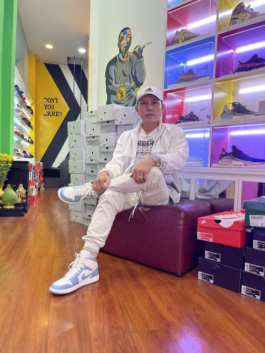 Giày thể thao nam sneaker chính hãng gần đây đến King Shoes