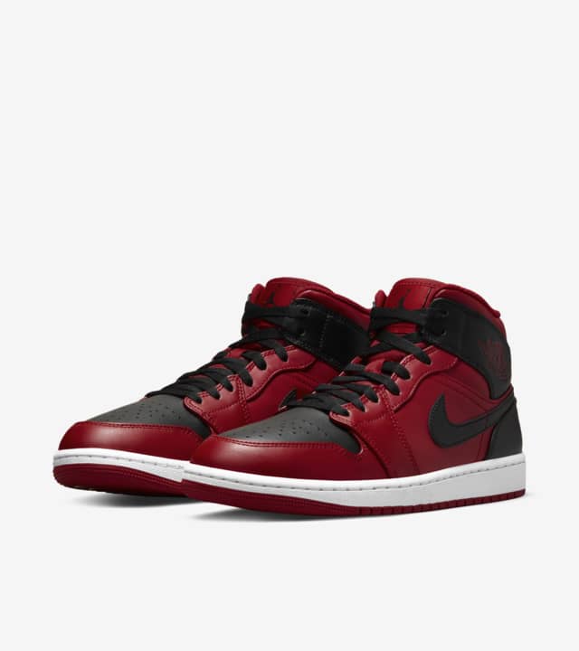 554724-660 giày nike air jordan 1 mid gym red and black chính hãng đến King Shoes