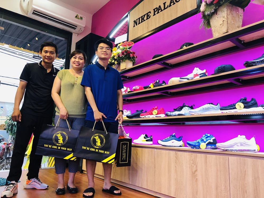 Khánh Hòa tp Nha Trang mua giày thể thao nam. nữ chính hãng ở đâu? đến Kingshoes sneaker tp. HCM