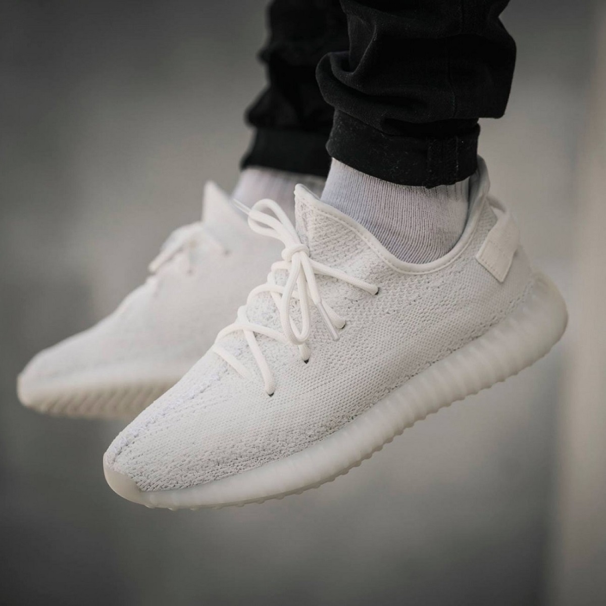 Giày adidas YEEZY BOOST 350 V2 CREAM WHITE - CP9366 | King Shoes sneaker  real HCM