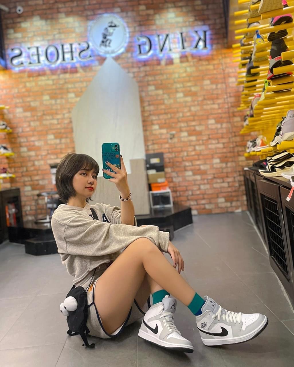 giay-nu-2025-chinh-hang-sale-soc-den-king-shoes