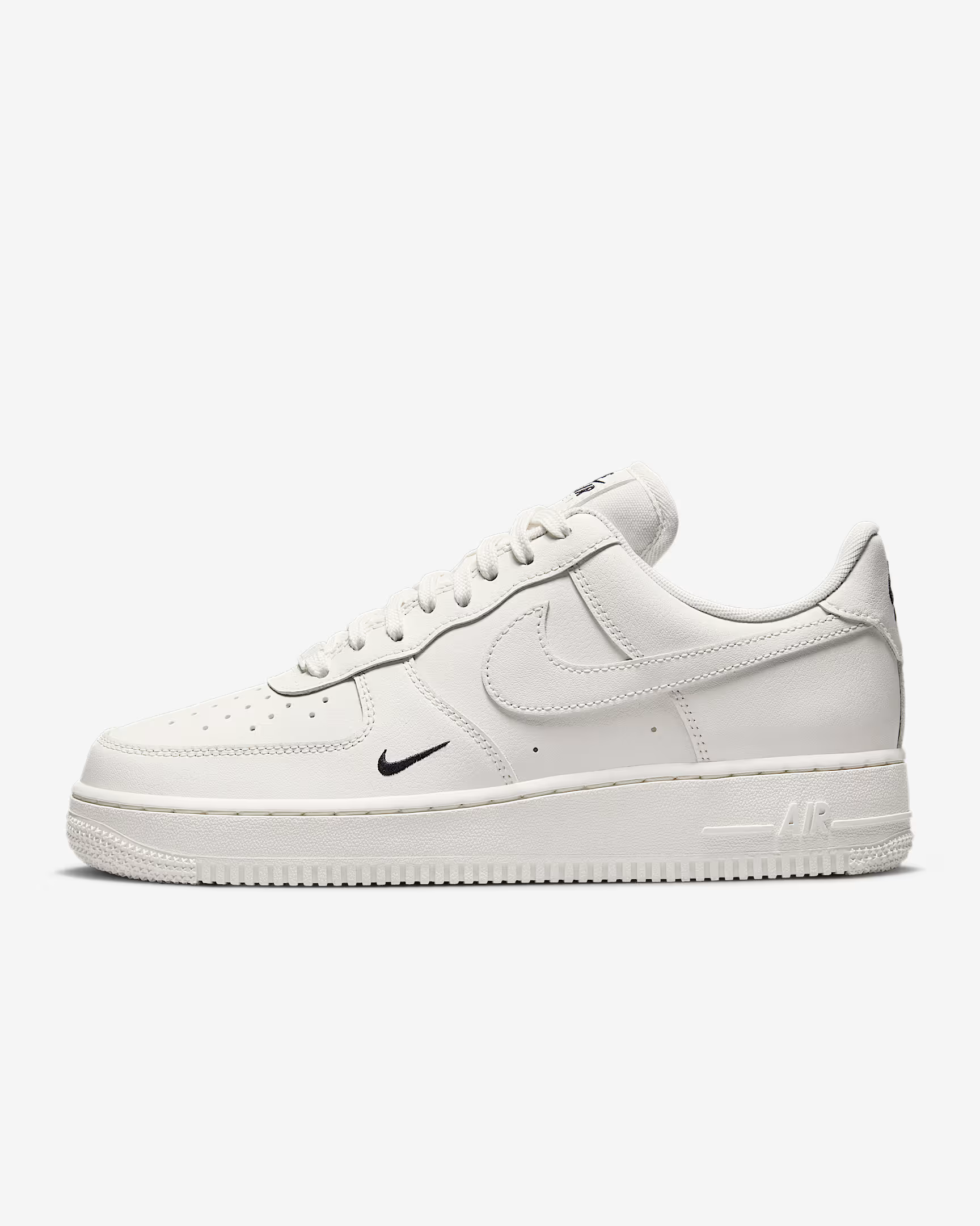 giay-air-force-1-chinh-hang-o-quan-12-nike-air-force-1-quan-12-store