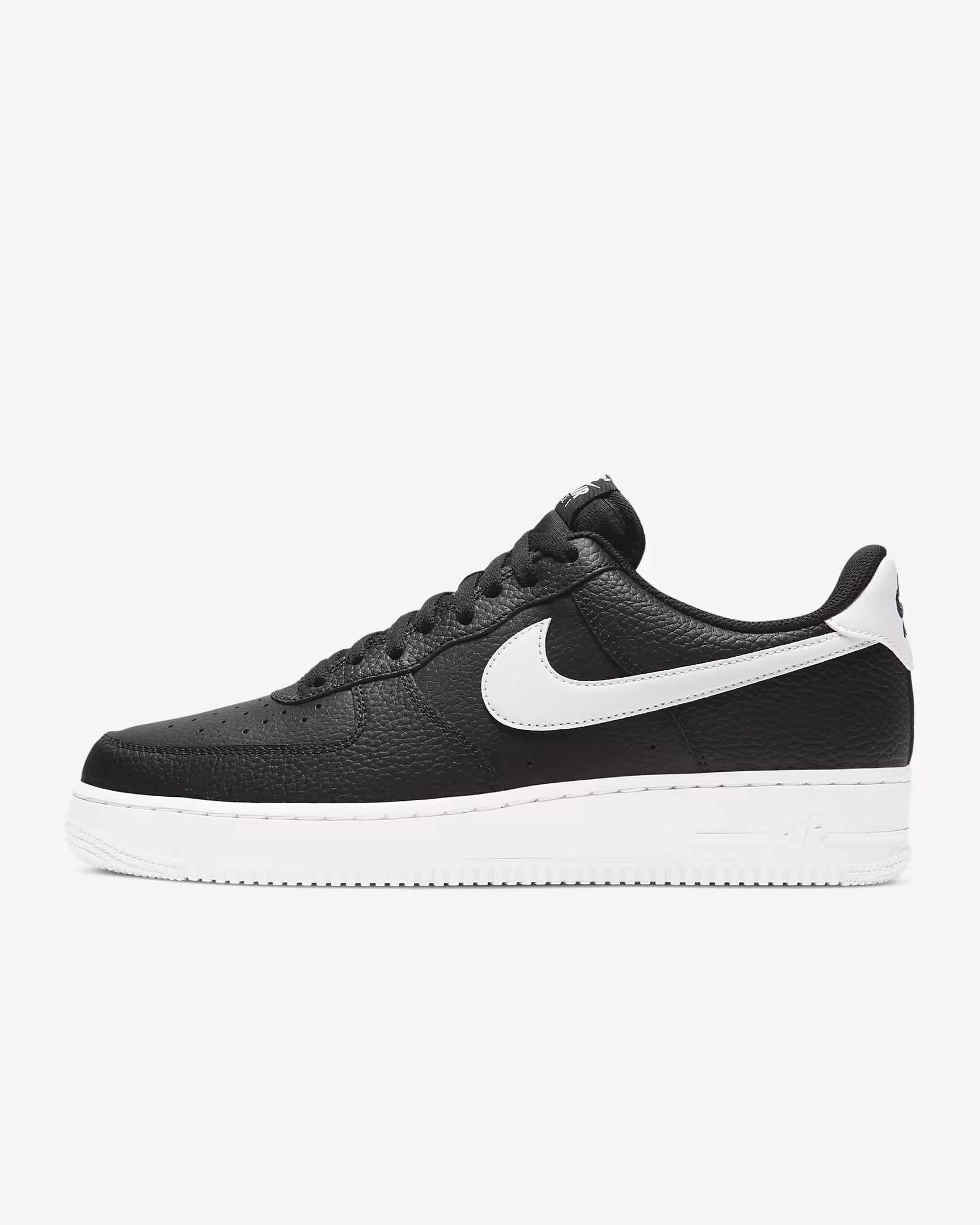 giay-air-force-1-chinh-hang-o-quan-3-nike-air-force-1-quan-3-store