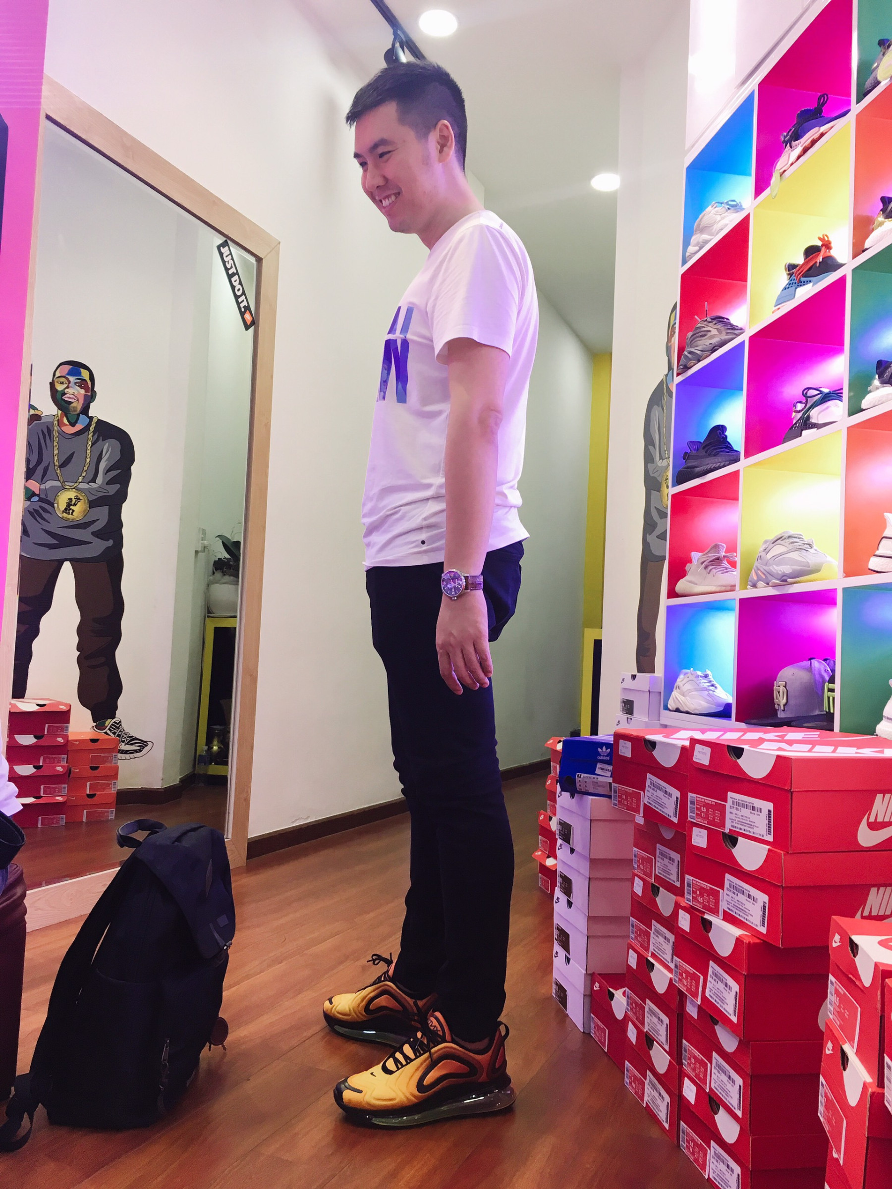 giay-sneaker-quan-12-chinh-hang-2025-1-uy-tin