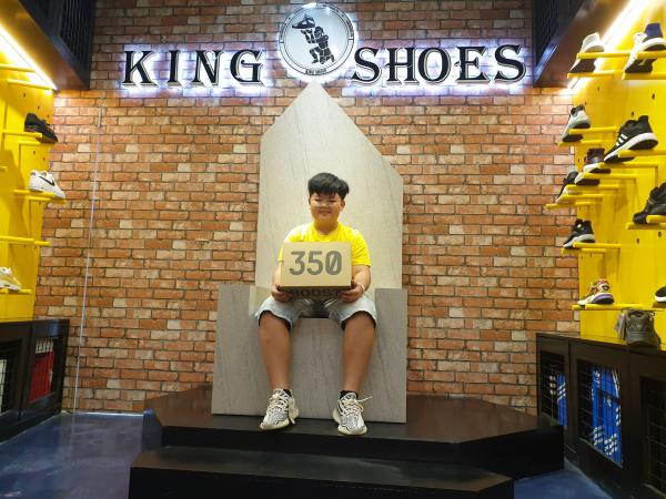 Adidas Store - Shop bán giày adidas thể thao giá tốt tại Quận 6