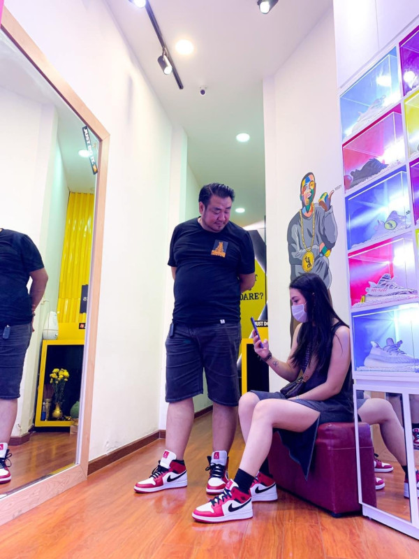 Top shop giày sneaker sale off Bình Dương đến King Shoes Store