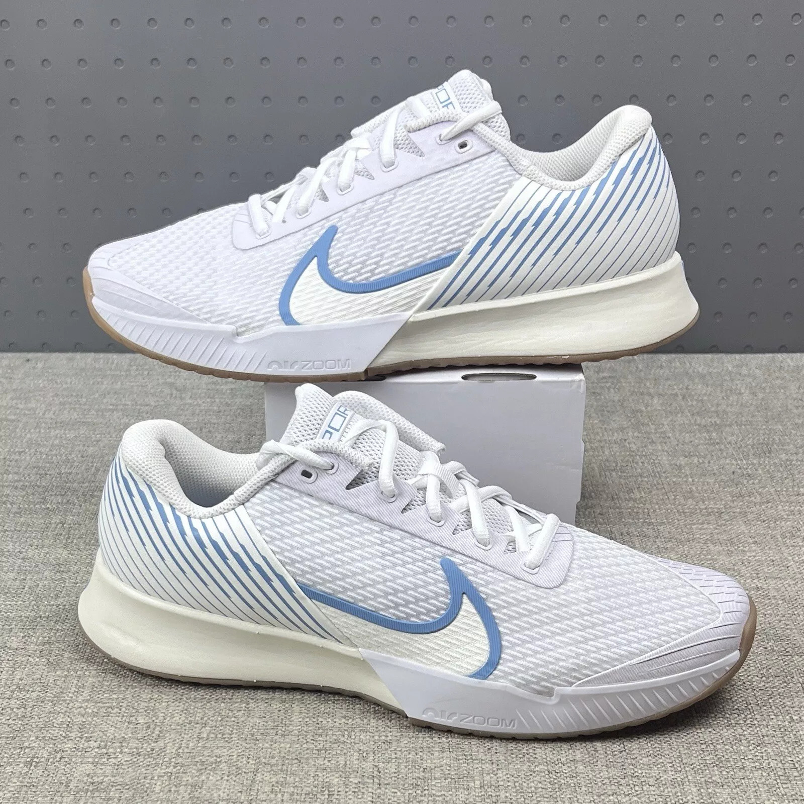 binh-chanh-mua-giay-di-choi-chay-bo-sneaker-chinh-hang-gia-tot-o-dau