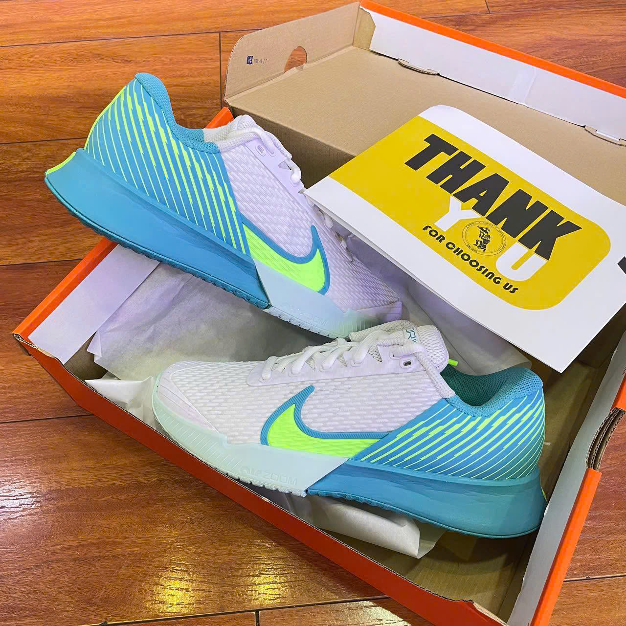 quan-12-mua-giay-choi-pickleball-tennis-chinh-hang-gia-tot-o-dau