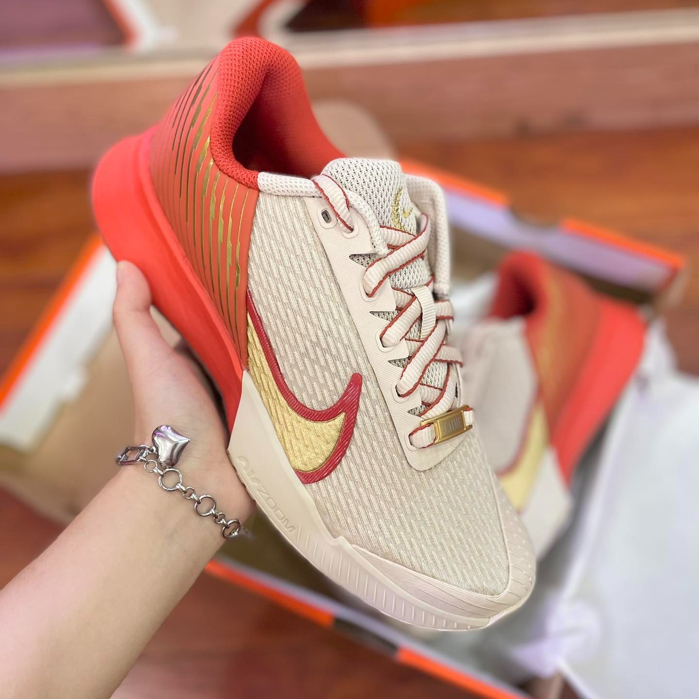 quan-8-mua-giay-di-choi-chay-bo-sneaker-chinh-hang-gia-tot-o-dau