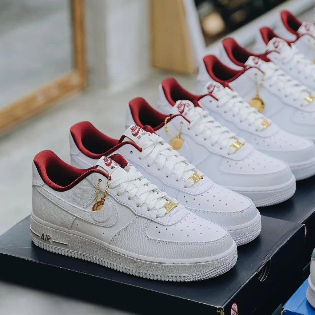 quan-10-mua-giay-sneaker-hang-hieu-chinh-hang-uy-tin-o-dau