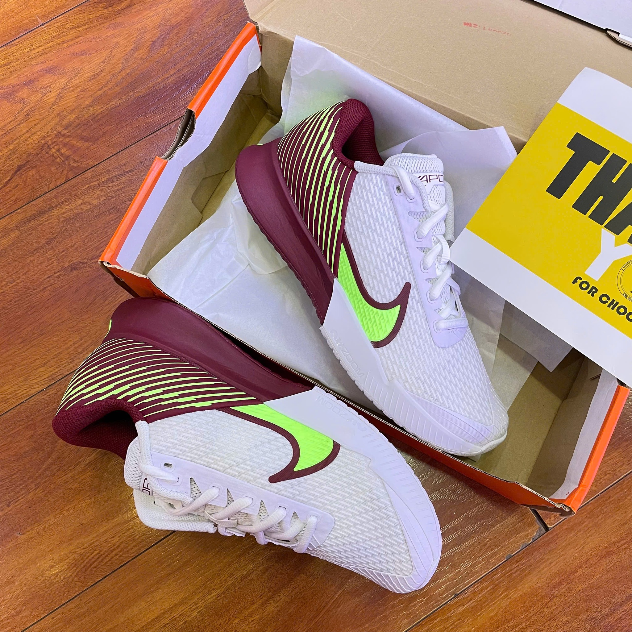 quan-3-cua-hang-giay-sneaker-chinh-hang-uy-tin-tai-hcm