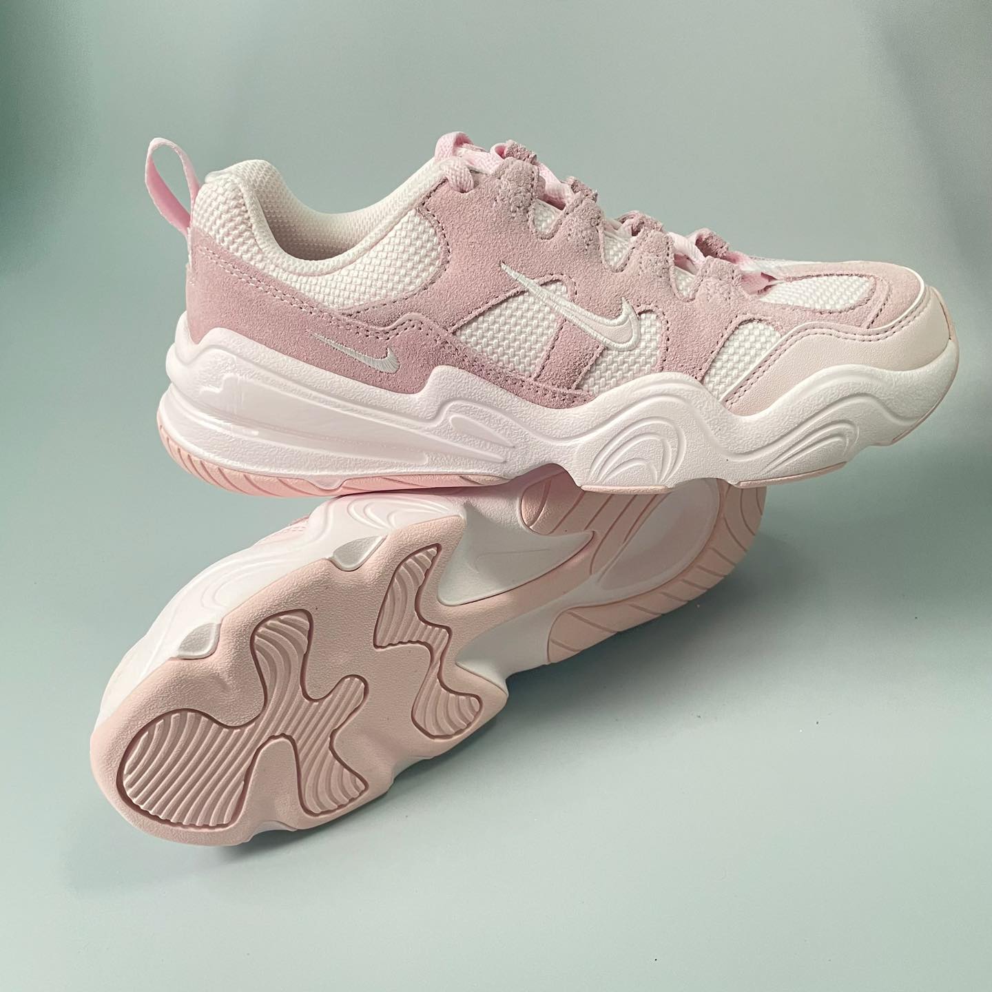 quan-6-mua-giay-sneaker-hang-hieu-chinh-hang-uy-tin-o-dau