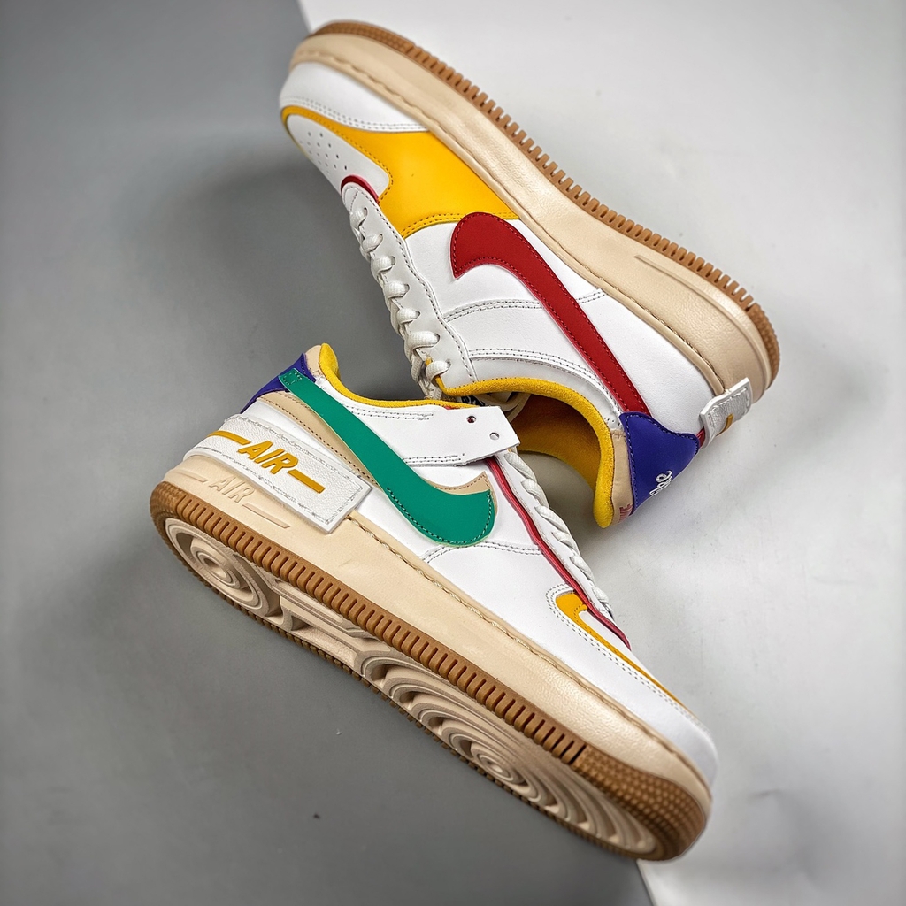 top-3-cua-hang-giay-sneaker-hang-hieu-chinh-hang-uy-tin-quan-11